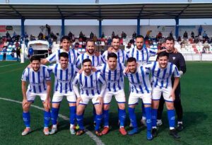 El Bollullos, con 26 puntos, lidera de entrada el grupo de la permanencia. / Foto: @bollulloscf1933.