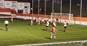 No hizo un buen partido el Cartaya en Espiel, donde perdió por 1-0. / Foto: @AtcoEspeleno.