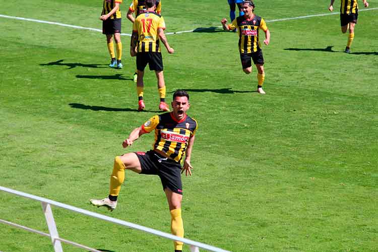 Con la victoria de este domingo el San Roque peleará por el ascenso en la segunda fase. / Foto: @SanRoqueLepe.