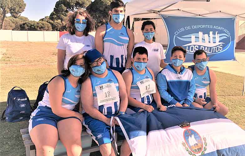 Deportistas del CDA Los Palitos en el Campeonato de Andalucía de Atletismo FANDDI.