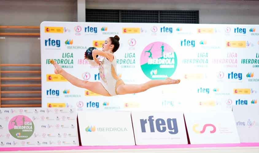 Buscando una plaza en el Nacional acuden las gimnastas del GR Huelva a la cita en Almería.