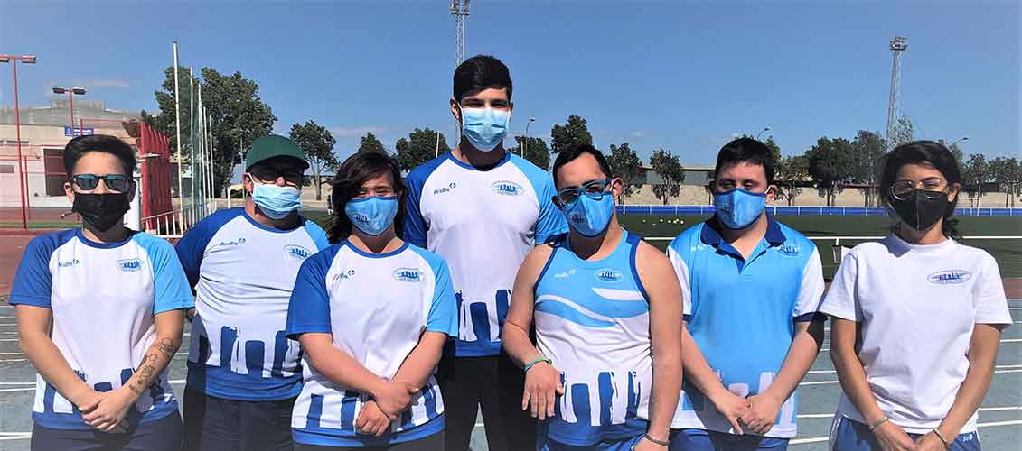 Representantes del CDA Los Palitos en el Campeonato de Andalucía de Atletismo FANDDI.