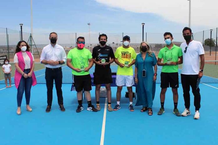 Un total de 46 deportistas tomaron parte en el VIII Open de Tenis de Cartaya.