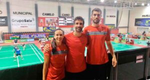 Los tres representantes del IES La Orden en el torneo que se celebra en La Nucía.