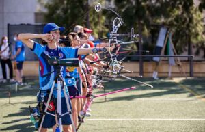 Un momento del entrenamiento de los arqueros españoles que preparan en Huelva su participación en los Juegos Olímpicos.