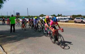 Bollullos, epicentro del ciclismo con el inicio del Circuito Provincial de Huelva Carretera Escuelas 2023 y la disputa del CAREBA.