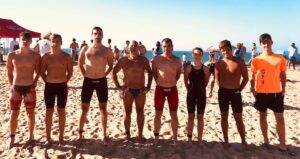 Componentes del Club Natación Huelva en la prueba celebrada en Islantilla.