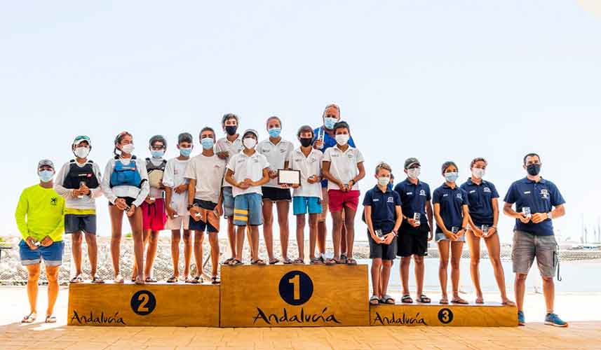 Podio del Campeonato con los componentes del CDNPU en la tercera plaza. / Foto: Francisco Douglas.