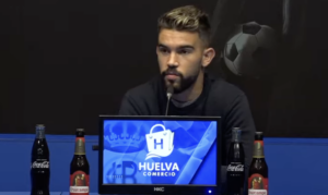 Adri Arjona durante la rueda de prensa de este miércoles en el Nuevo Colombino. / Foto: Captura imagen Recreativo de Huelva.