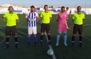 Prolegómenos del partido Bollullos-Atlético Algabeño, que cayó del lado condal. / Foto: @bollulloscf1933.