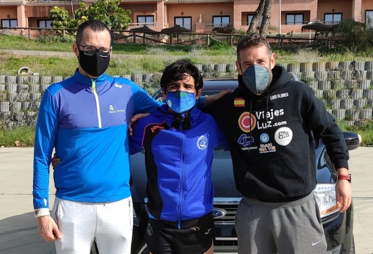 Los 'runners' Antonio Bendala, José Carlos Galván y Luis Flores afrontan este domingo en Madrid la séptima parada de 'La Ruta del Rey de Europa'.