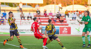 El San Roque, tras empatar sin goles en Don Benito, buscará este domingo su primer triunfo de la temporada ganando el Tamaraceite. / Foto: @CDDonBenito1928.