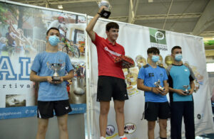 Podio Juvenil masculino con Gabriel Cabezas como ganador. / Foto: J. L. Rúa.