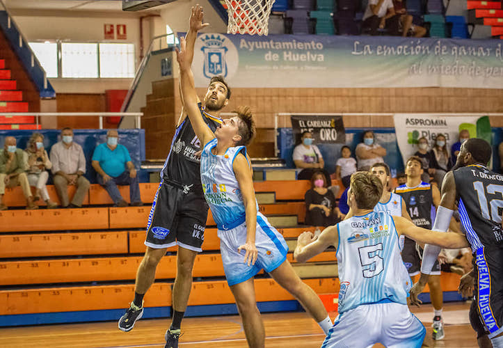 Un complicado partido espera el domingo al Huelva Comercio en Cáceres. / Foto: C. Verdier.