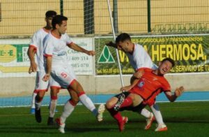 La Palma espera ganar en Arcos como lo hizo hace dos semanas en Cabra. / Foto: @DEgabrense.