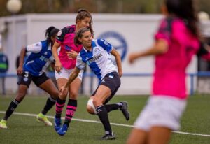 Vitorianas y onubenses disputaron un partido equilibrado por lo que el empate fue justo. / Foto: www.lfp.es.