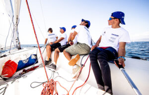 Los compañeros de equipo de Ricardo Terrades en Calpe son Gabriela Gil, David Martín, Pedro de León y Alberto Morales. / Foto: Pedro Martínez/Sailing Energy.