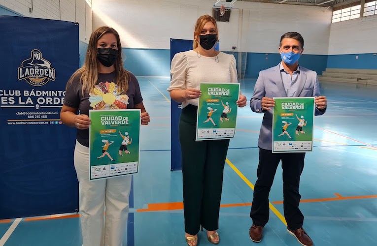 Un momento de la presentación del Campeonato de Andalucía de Bádminton que tendrá lugar este sábado en Valverde del Camino.