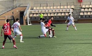 Difícil partido espera el domingo al Ayamonte en el feudo del Atlético Espeleño. / Foto: M. S.