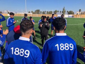 El técnico Alberto Gallego es uno de los que han dado positivo por Covid, según anunció el Recreativo de Huelva. / Foto: @recreoficial.