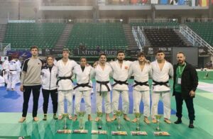 Representantes del Huelva TSV Judo en el Campeonato celebrado este fin de semana en Cáceres. / Foto: @JudoHuelva1.