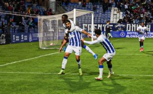 Seguir dando alegrías a su gente ganando al Córdoba B, el deseo del Recre una vez amarrado el ascenso. / Foto: @recreoficial.