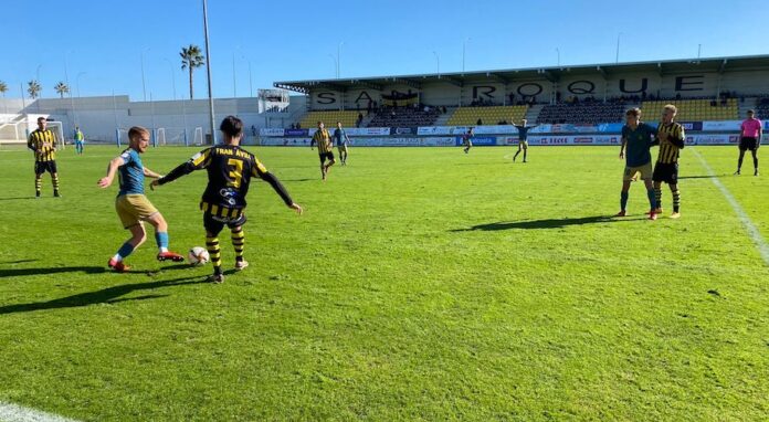 El San Roque salvó un punto gracia a un gol de Víctor Morillo en el minuto 95. / Foto: Kiko Vázquez.