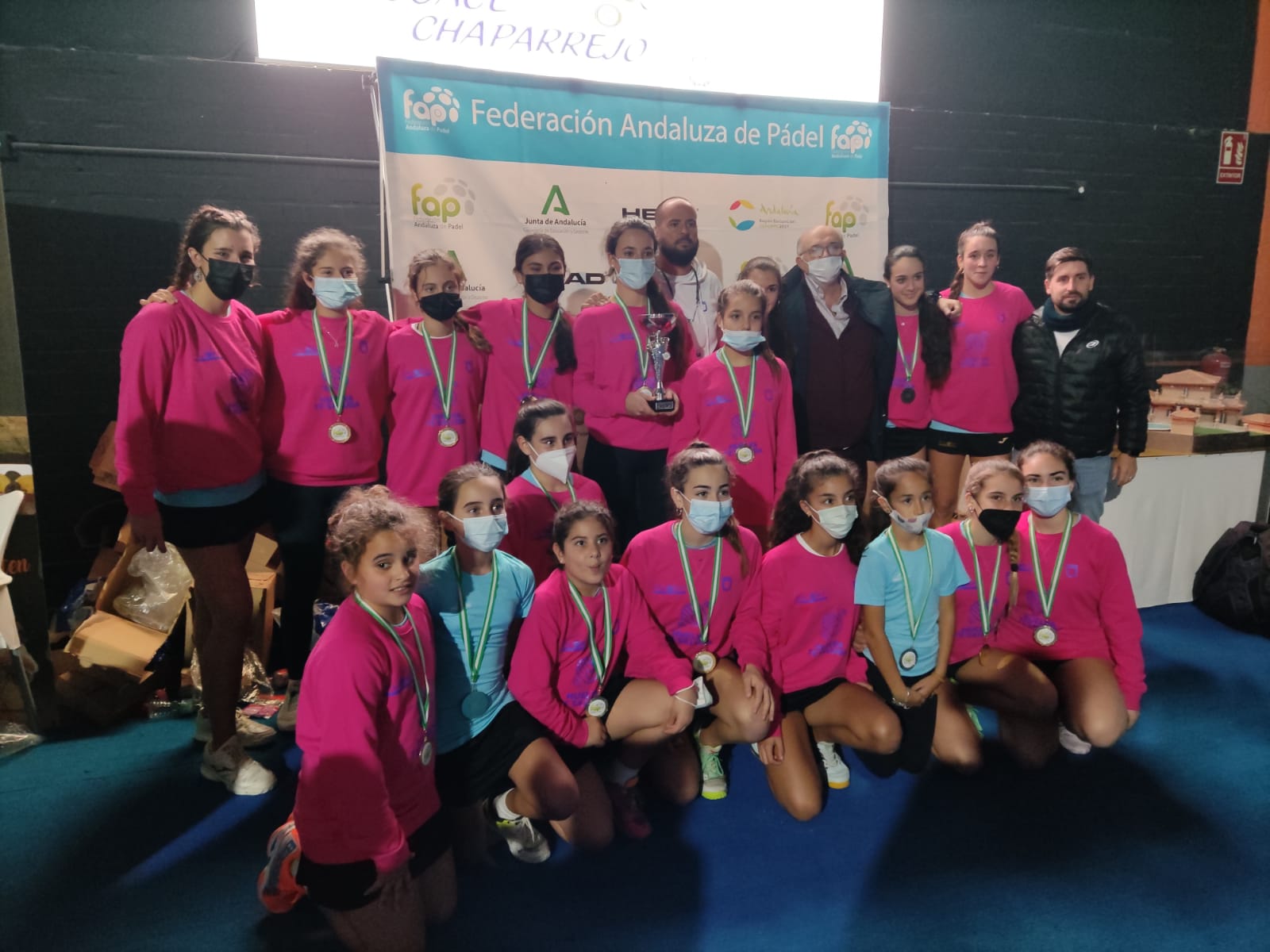 Componentes del AVS La Volea, que alcanzaron el segundo puesto en el Campeonato de Andalucía de Equipos Menores Femenino.