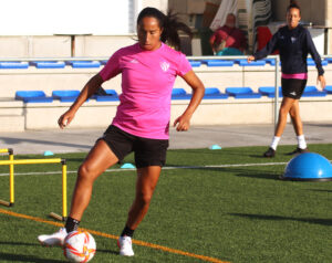 Las jugadoras del Sporting ultima los detalles para su partido del sábado ante el Sevilla. / Foto: @sportinghuelva.