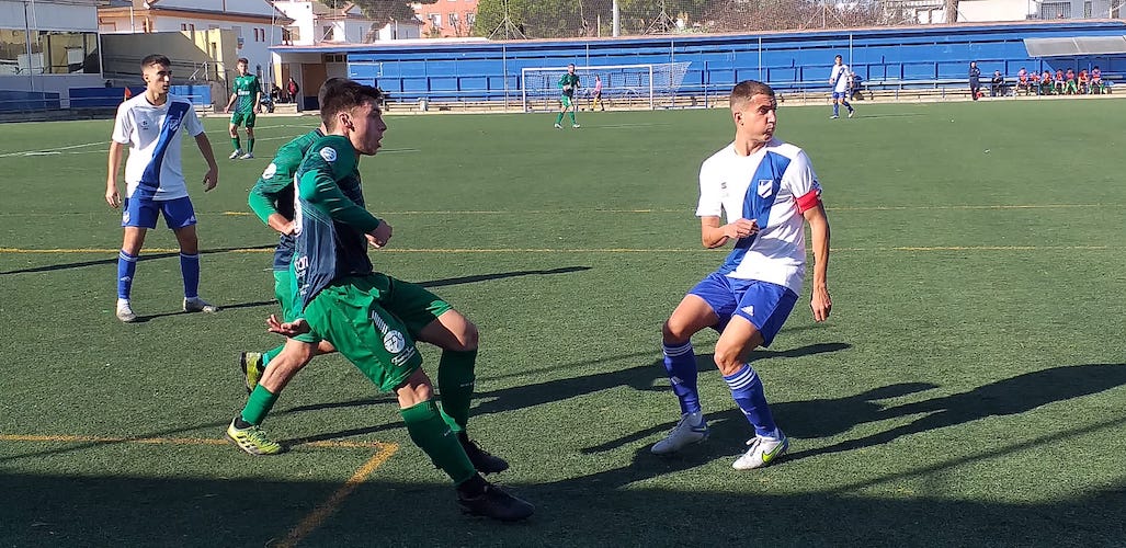 Con moral tras ganar al Torreblanca acude este sábado el Atlético Onubense al feudo del UP Viso. / Foto: G. N.