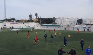 Primera derrota del Cartaya con Paco Amate en el banquillo. / Foto: Conil CF.