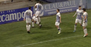 Los jugadores del Recre celebran el gol anotado por Chendo Alarcón. / Foto: Captura imagen Teleonuba.