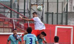 Ganar en La Algaba para avanzar hacia la permanencia, el objetivo de La Palma en el partido de este jueves. / Foto: David Limón.