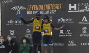 David Valero y Natalia Fischer, ambos del BH Templo, los ganadores de la primera edición de 'La Leyenda de Tartessos' disputada en la provincia de Huelva desde el jueves. / Foto: Jesús Jiménez.