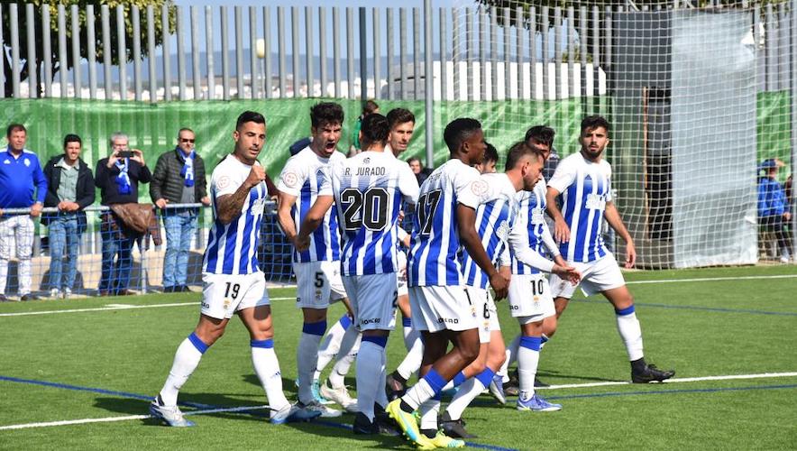 Los jugadores del Recre quieren ganar en Pozoblanco y cerrar ya el ascensolver a la senda del triunfo ganando el domingo a la UD Los Barrios. / Foto: @recreoficial.