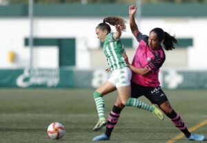 Partido equilibrado entre el Real Betis y el Sporting de Huelva que acabó sin goles. / Foto: www.lfp.es.