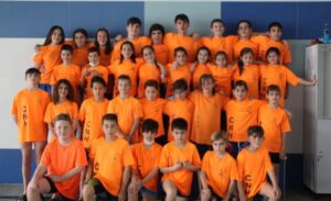 Representantes del Club Natación Huelva en la cuarta cita del Circuito Provincial de Jóvenes Nadadores. / Foto: @CNHUELVA.