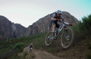 La penúltima etapa de la Cape Epic fue muy accidentada. / Foto: @CapeEpic.