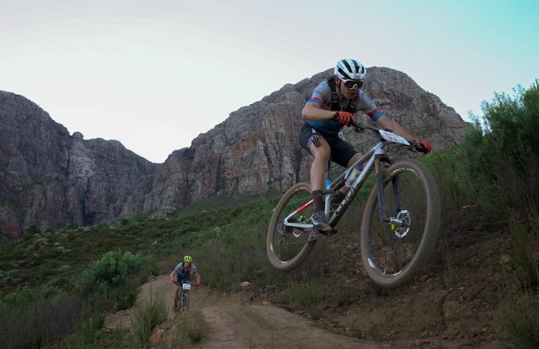 La penúltima etapa de la Cape Epic fue muy accidentada. / Foto: @CapeEpic.