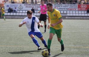 Derrota amplia del Atlético Onubense en Punta Umbría ante el Montilla. / Foto: @MontillaCF.