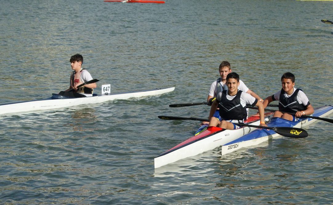 Buena actuación del Real Club Marítimo de Huelva en el Campeonato de Andalucía de Ríos y Travesías de Piragüismo.