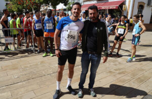 Manuel Olmedo, campeón de Europa y cuarto del mundo, junto al concejal de Deportes, Miguel Beltrán.