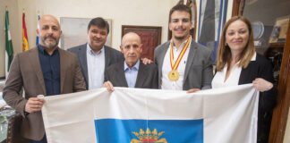 Un momento de la recepción en el Ayuntamiento de Huelva al judoka Pepe Venegas, que se proclamó campeón de España Junior de judo en la categoría de menos de 100 kilos.
