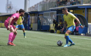 El San Roque acude a su cita de este domingo ante el Panadería Pulido con el ánimo arriba tras su triunfo ante el filial de la UD Las Palmas. / Foto: @CanteraAmarilla.