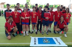 Componentes del CODA Huelva que han logrado 18 medallas en el Campeonato de España de Atletismo FEDDI.