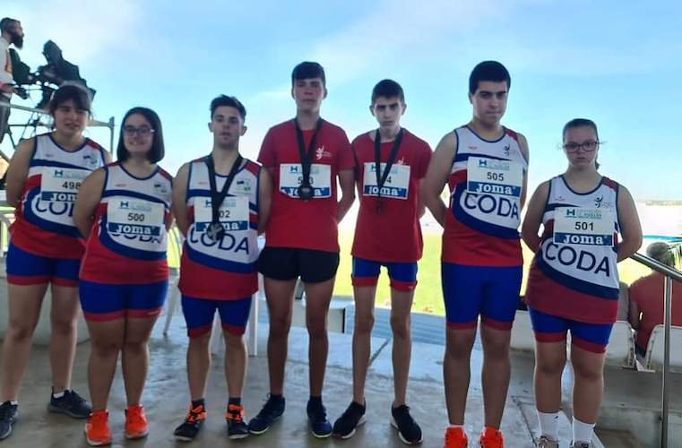 Representantes del CODA Huelva en el XVII Meeting Iberoamericano de Atletismo.