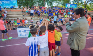 Un momento de la clausura las Escuelas Deportivas Municipales en Huelva, acto en el que estuvo presente el alcalde Gabriel Cruz.