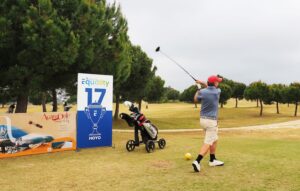 Más de cien golfistas participaron en una competición singular en la que el objetivo es ayudar a cuatro ONGS y promover el turismo andaluz.