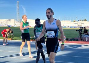 Victoria del francés Gabriel Tual en los 800 metros. / Foto: @atletismoRFEA.