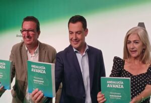Juanma Moreno ha asistido en Huelva a la presentación del programa electoral del PP de Andalucía para las próximas elecciones.
